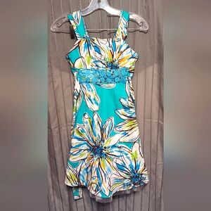 Girl's Colorful Cloe's Closet Size 10/12 Dress with Embroidery and Tie